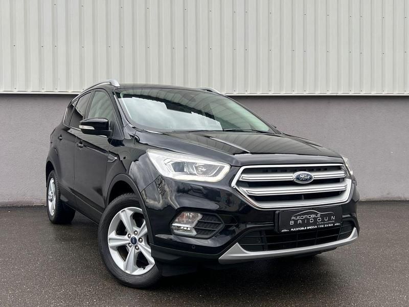 Gebraucht Ford Kuga Titanium 150 PS (110 kW) 2018 Schwarz SUV