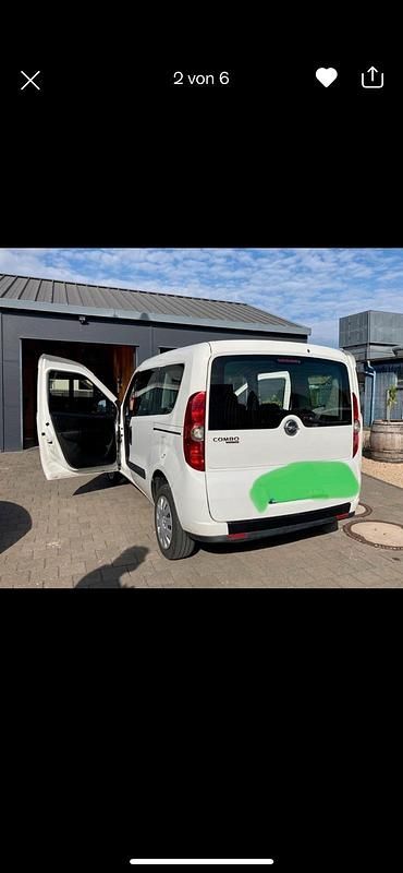 Gebraucht Opel Combo Edition 95 PS (69 kW) 2014 Weiß Van / Kleinbus