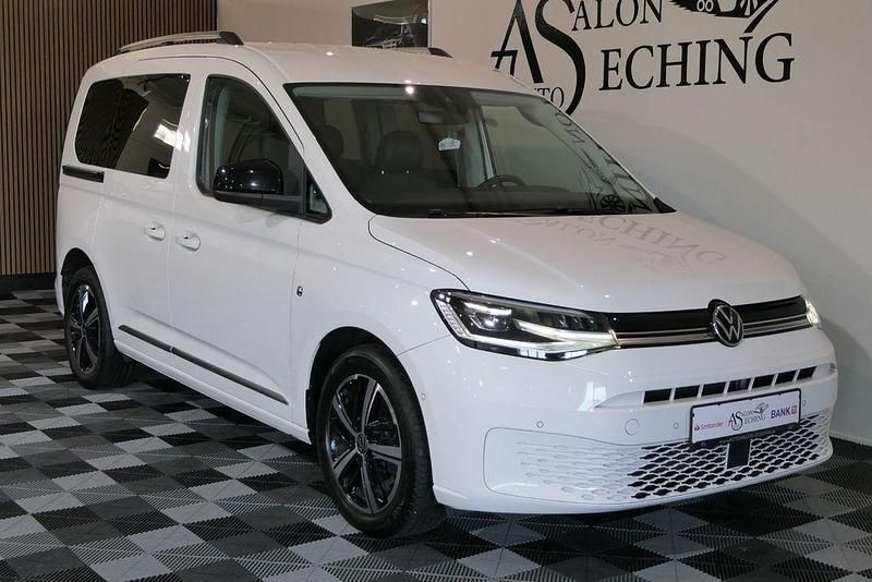 Gebraucht VW Caddy IQ Drive 122 PS (89 kW) 2022 Weiß Van / Kleinbus
