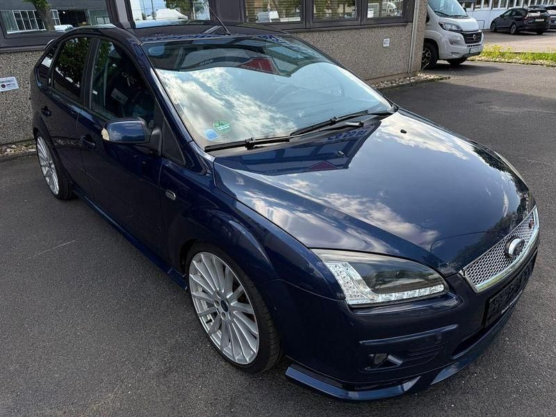 Gebraucht Ford Focus Ghia 116 PS (85 kW) 2006 Blau Limousine