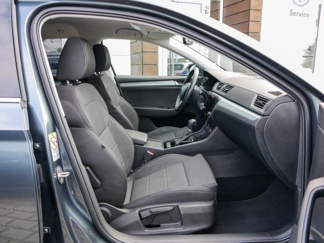 Gebraucht Skoda Superb Ambition 150 PS (110 kW) 2018 Silber metallic Kombi
