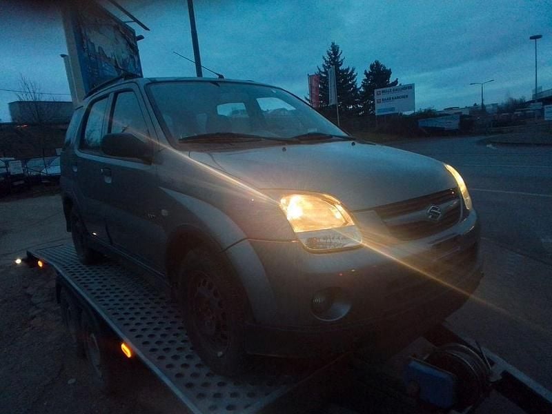 Grau Gebraucht 2006 Suzuki Ignis Limousine | 2.000 € (Guter Preis) - Bild 1/4