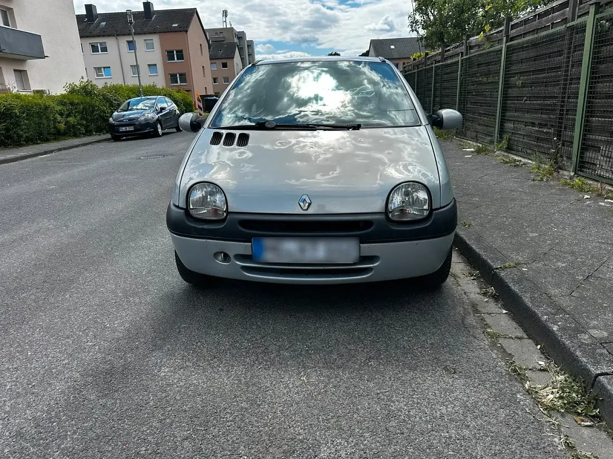 Gebraucht Renault Twingo 58 PS (42 kW) 2002 Silber Kleinwagen