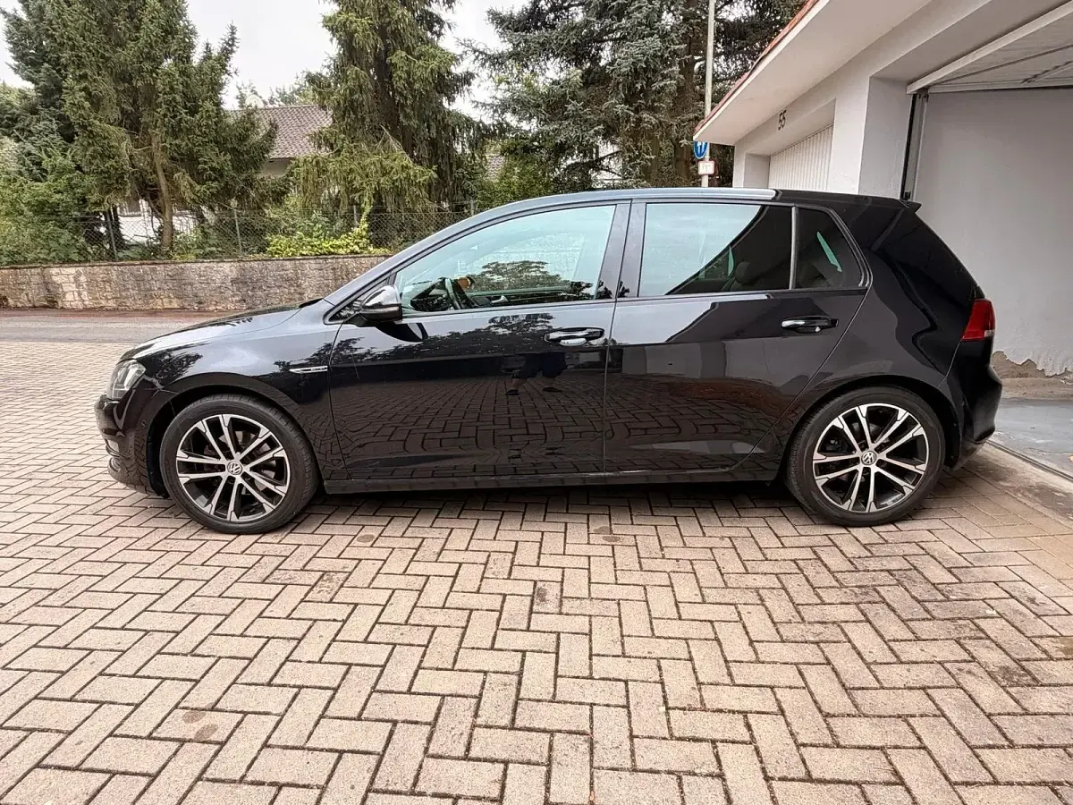 Gebraucht VW Golf VII Edition 150 PS (110 kW) 2015 Schwarz Limousine