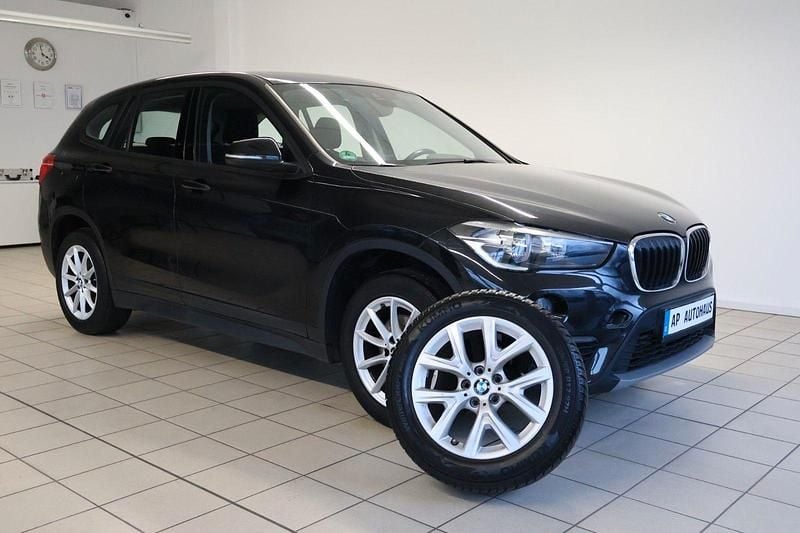 Gebraucht BMW X1 Performance 147 PS (108 kW) 2015 Saphirschwarz SUV