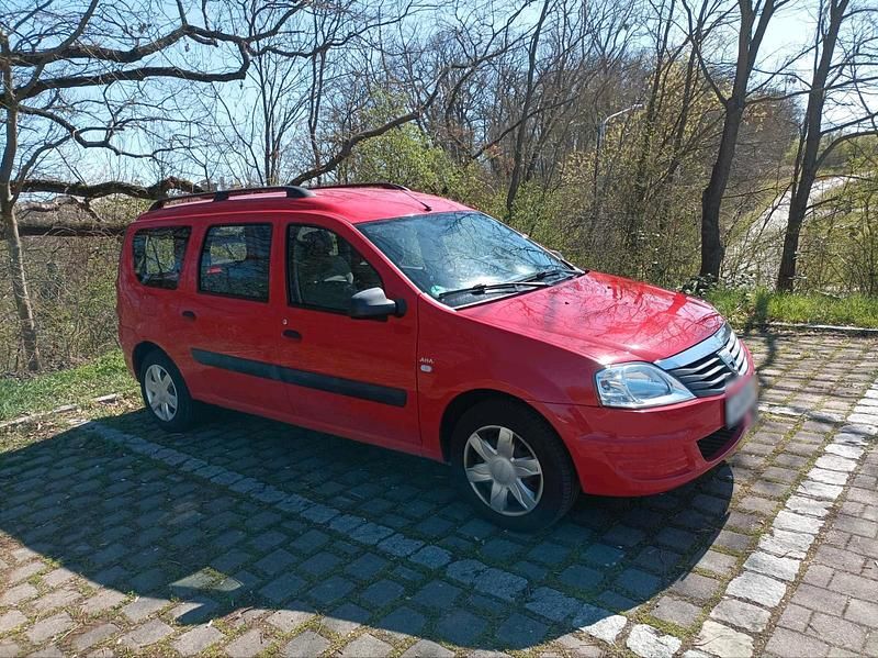 Gebraucht Dacia Logan 90 PS (66 kW) 2010 Rot Kombi