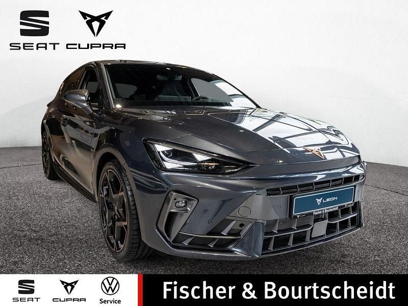 Neu Cupra Leon 150 PS (110 kW) 2025 Magnetic grau Limousine