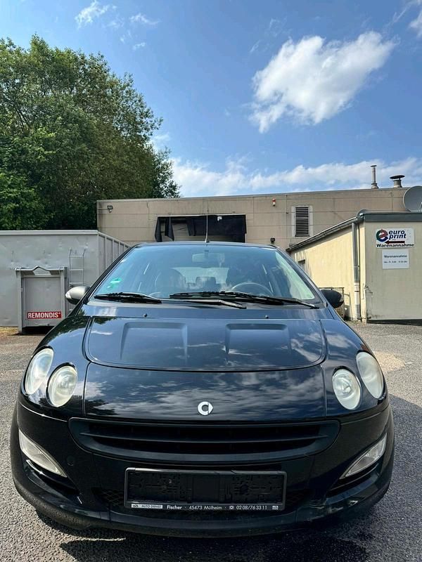 Schwarz Gebraucht 2005 Smart ForFour Limousine | 950 € (Guter Preis) - Bild 1/4