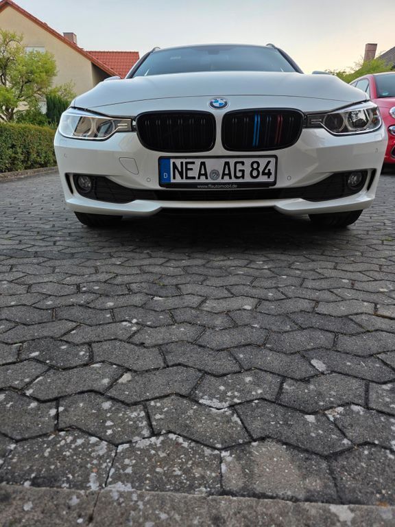 Weiß Gebraucht 2014 BMW 320 M Sport Kombi | 9.400 € (Superpreis) - Bild 1/4
