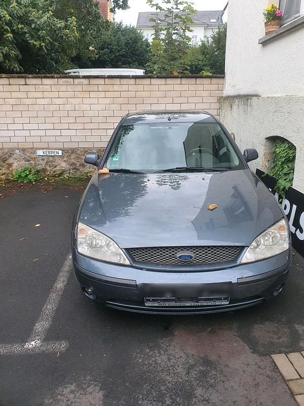 Grau Gebraucht 2002 Ford Mondeo Limousine | 2.100 € (Fairer Preis) - Bild 1/4