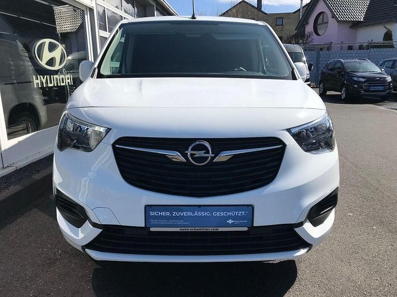 Gebraucht Opel Combo 110 PS (80 kW) 2021 Jade weiss/arktis weiss Van / Kleinbus