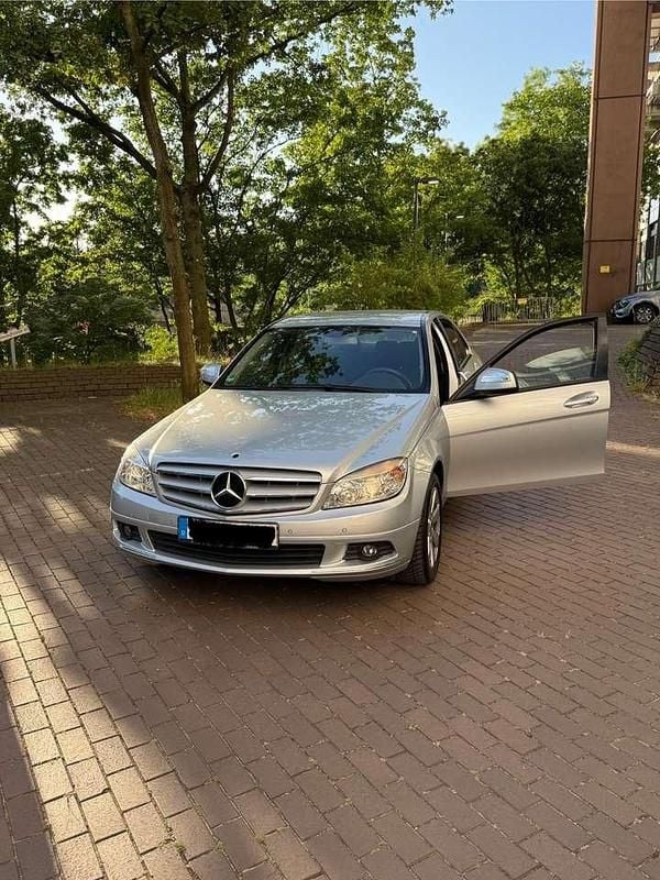 Grau Gebraucht 2007 Mercedes C180 Limousine | 6.500 € (Guter Preis) - Bild 1/4
