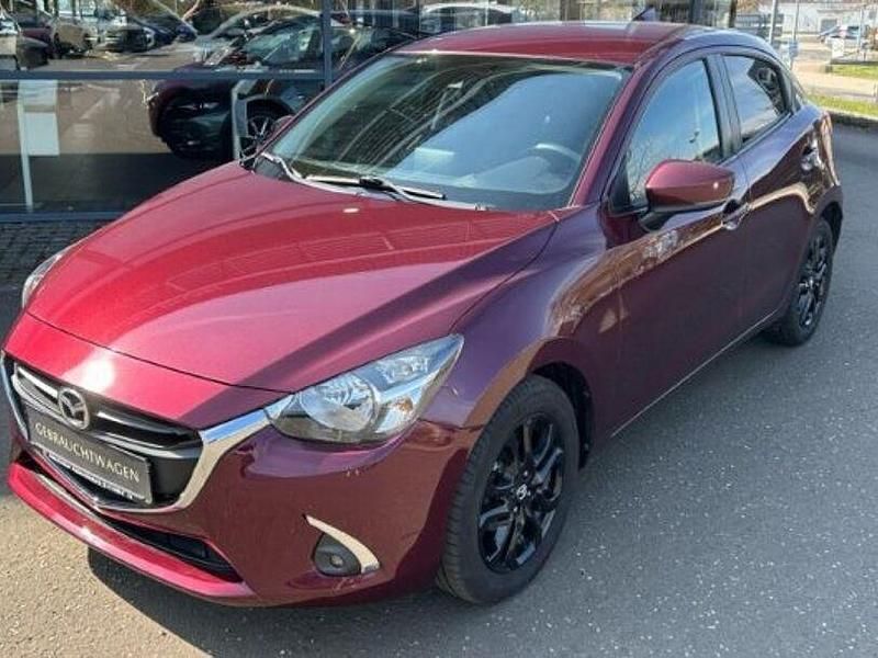 Gebraucht Mazda 2 Kizoku 107 PS (78 kW) 2018 Karmesinrot metallic (metallic) Kleinwagen