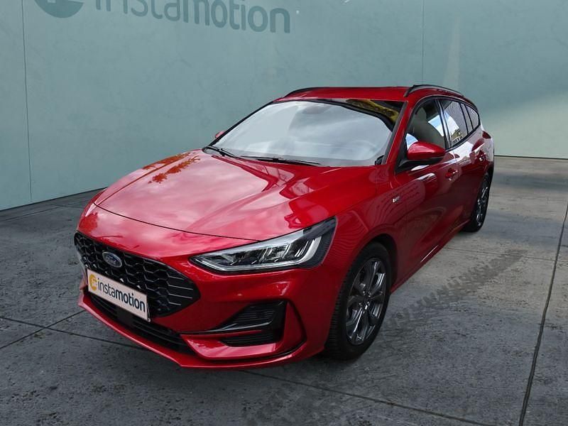 Rot Gebraucht 2024 Ford Focus ST-Line Kombi | 31.249 € (Teuer) - Bild 1/4