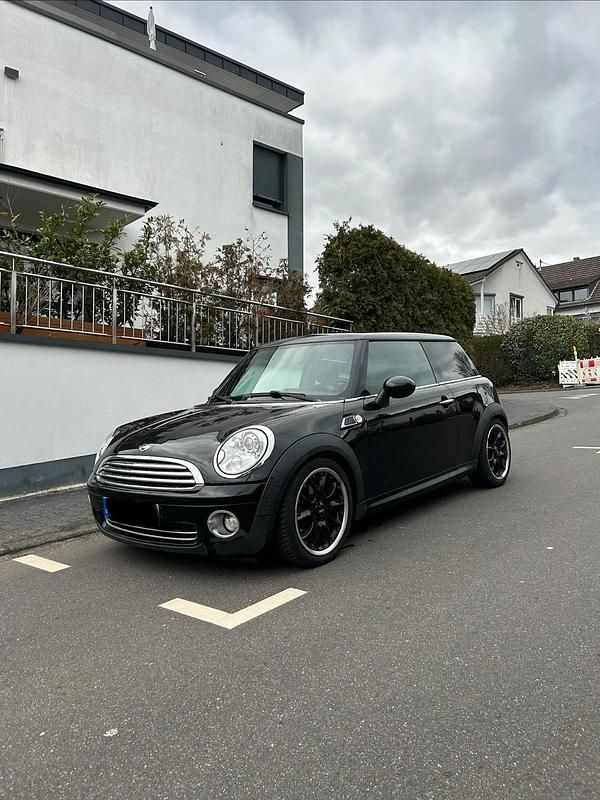 Schwarz Gebraucht 2010 Mini Cooper Coupé Coupé | 4.100 € (Fairer Preis) - Bild 1/4