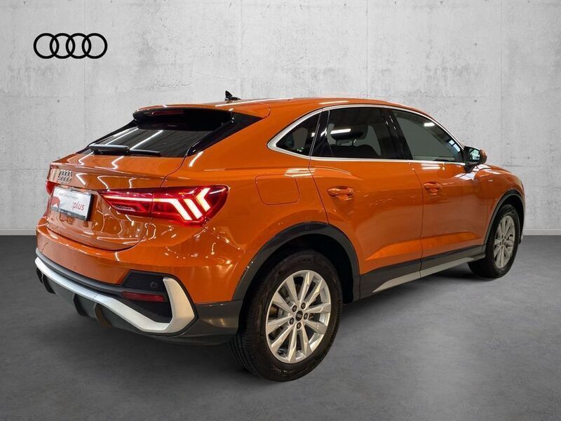 Gebraucht Audi Q3 Sportback Business 245 PS (180 kW) 2024 Orange SUV