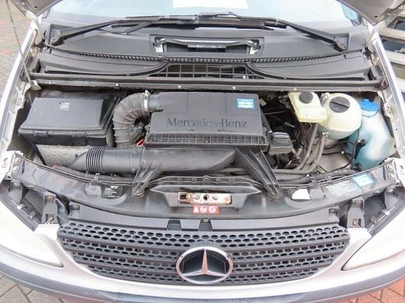 Gebraucht Mercedes Vito 109 PS (80 kW) 2006 Silber Van