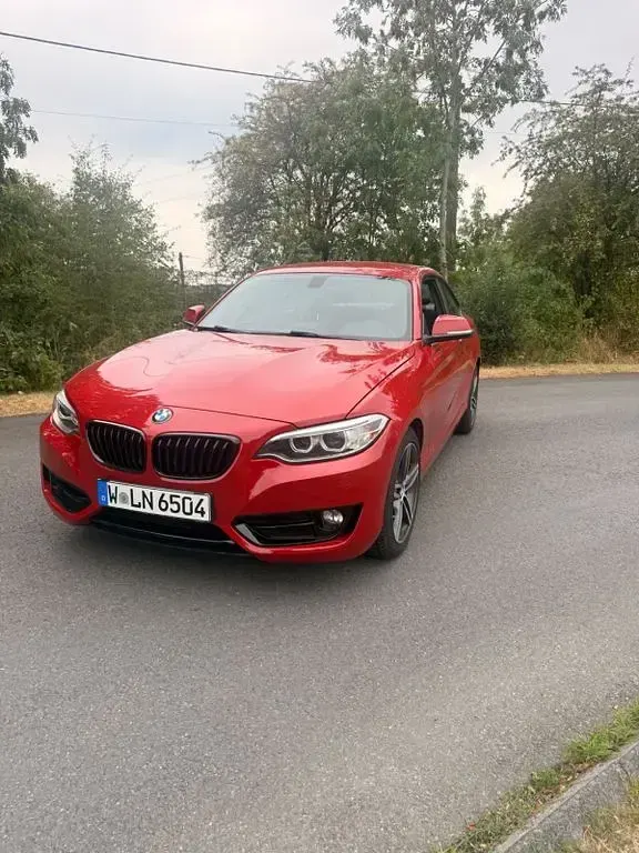 Gebraucht BMW 220 Sport Line 190 PS (139 kW) 2015 Rot Coupé