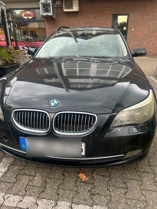 Schwarz Gebraucht 2007 BMW 525 Basis Kombi | 4.000 € - Bild 1/4