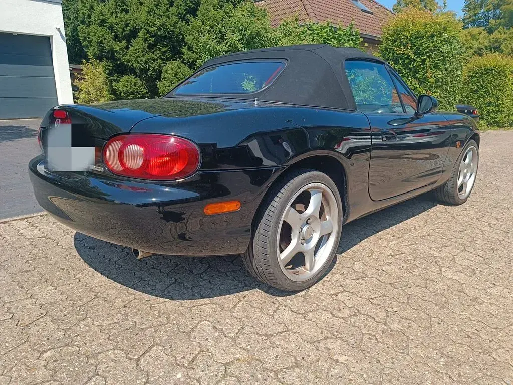 Gebraucht Mazda MX5 110 PS (80 kW) 2004 Schwarz Cabrio