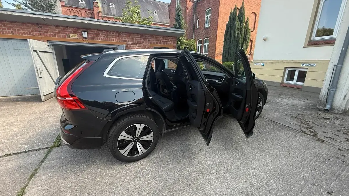 Gebraucht Volvo XC60 359 PS (264 kW) 2024 Schwarz SUV