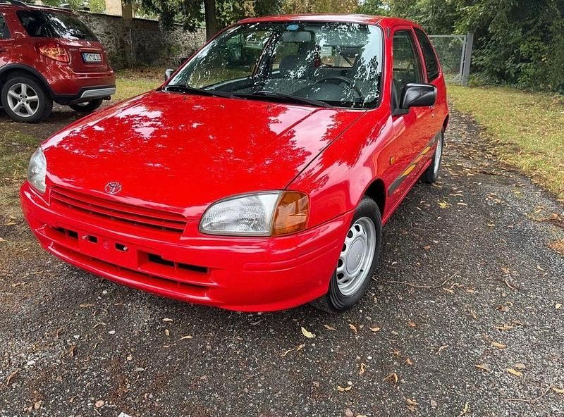 Rot Gebraucht 1996 Toyota Starlet Kleinwagen | 3.299 € - Bild 1/4