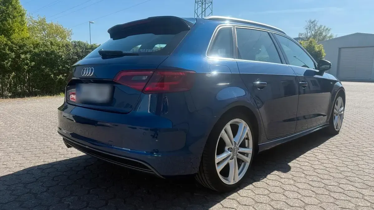 Gebraucht Audi A3 Sportback S-line plus 150 PS (110 kW) 2015 Blau Kleinwagen