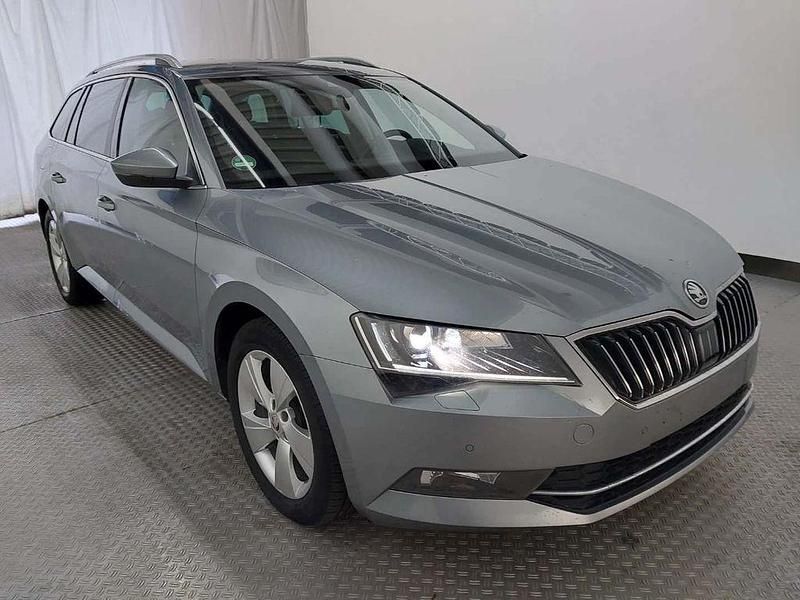 Gebraucht Skoda Superb Ambition 150 PS (110 kW) 2017 Grau Kombi