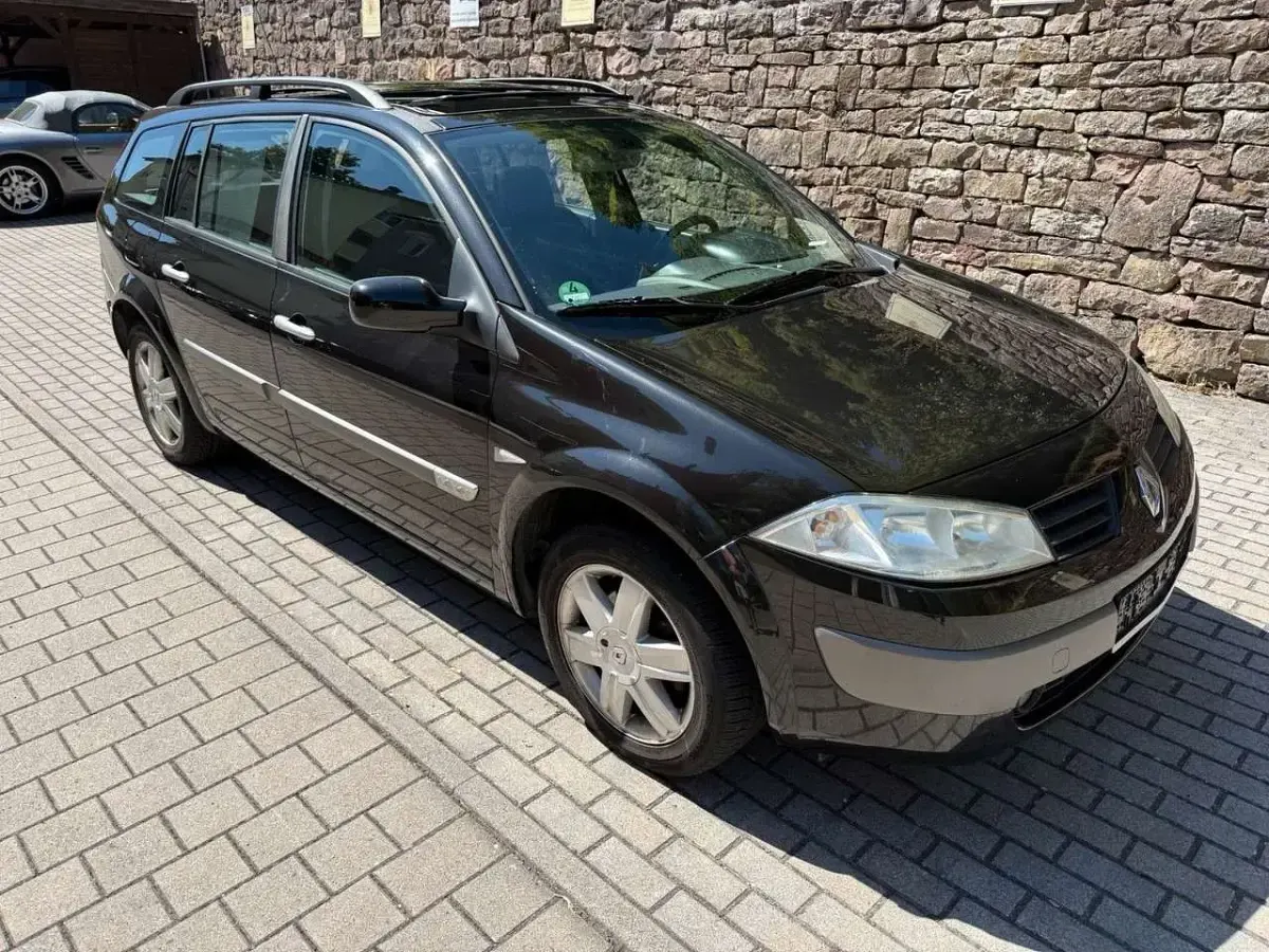 Gebraucht Renault Mégane GrandTour Dynamique 113 PS (83 kW) 2005 Schwarz Kombi