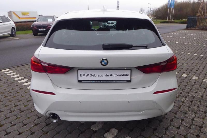 Gebraucht BMW 116 Comfort Edition 109 PS (80 kW) 2022 Weiß Kleinwagen