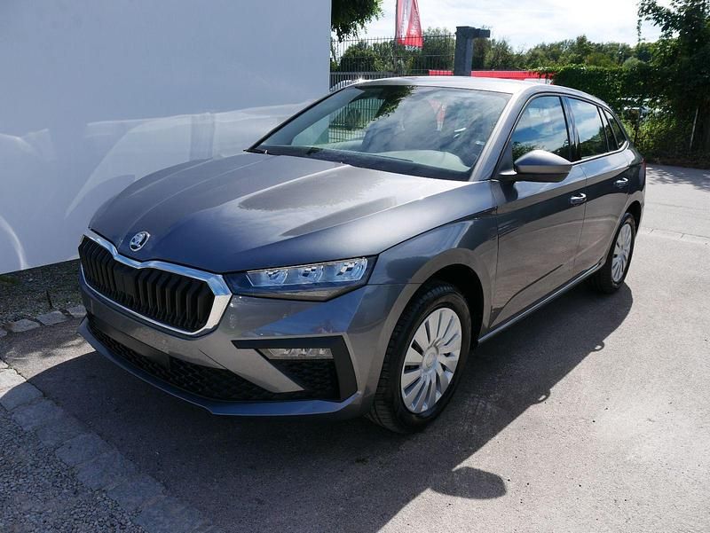 Graphite grau metallic Neu 2025 Skoda Scala Selection Kleinwagen | 23.890 € (Superpreis) - Bild 1/4