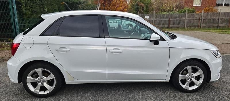 Gebraucht Audi A1 Sportback 95 PS (69 kW) 2017 Weiß Kleinwagen