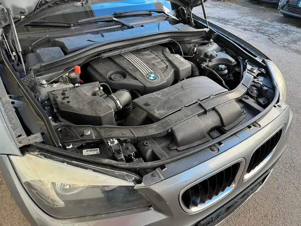Gebraucht BMW X1 177 PS (130 kW) 2009 Silber SUV