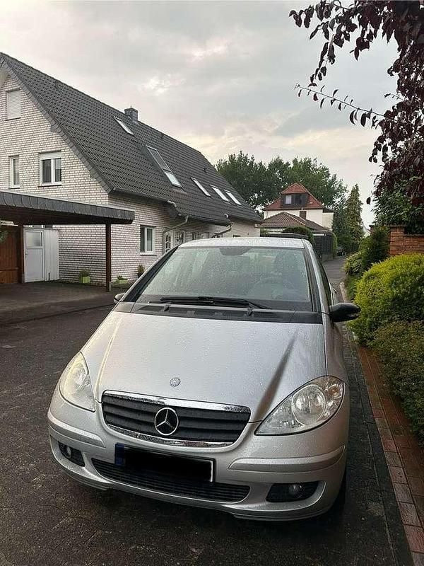 Grau Gebraucht 2005 Mercedes A170 Kleinwagen | 5.500 € (Fairer Preis) - Bild 1/4