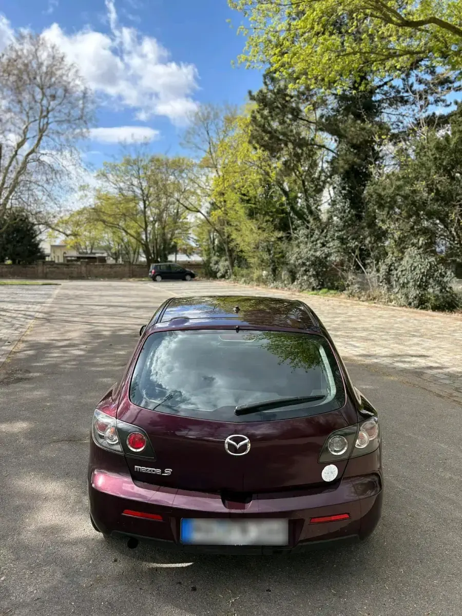 Gebraucht Mazda 3 100 PS (73 kW) 2007 Violet Kleinwagen
