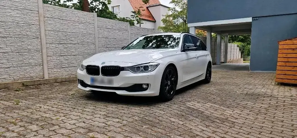 Gebraucht BMW 320 184 PS (135 kW) 2013 Weiß Kombi