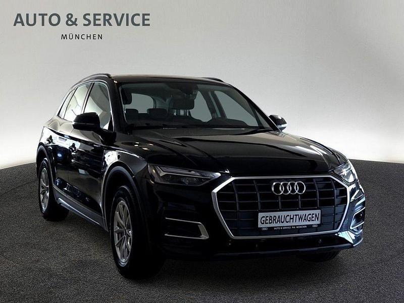 Gebraucht Audi Q5 Basis 163 PS (119 kW) 2023 Schwarz SUV