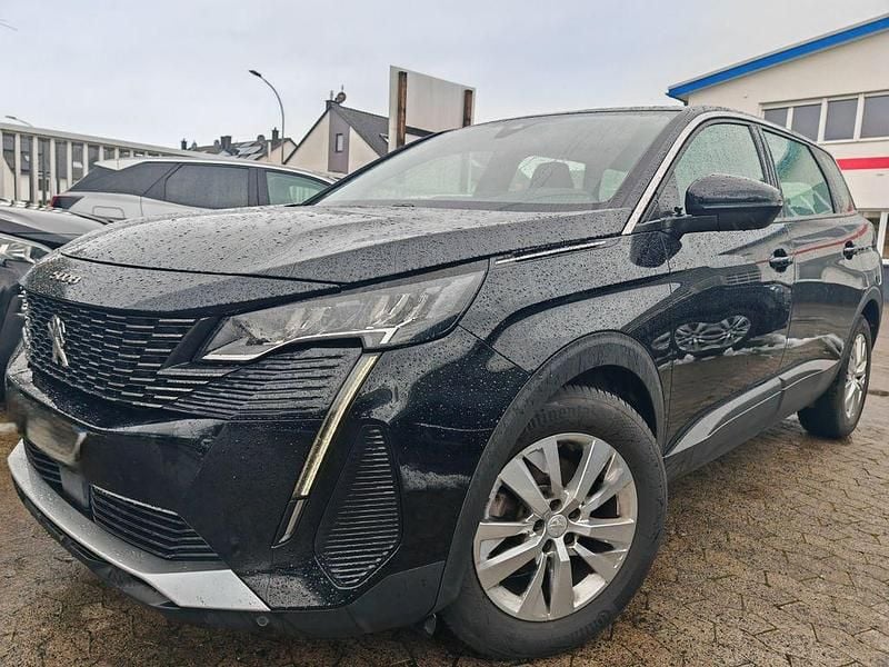 Gebraucht Peugeot 5008 131 PS (96 kW) 2021 Schwarz SUV