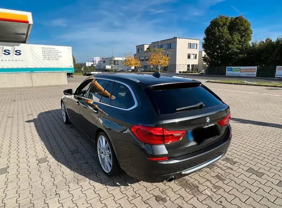 Gebraucht BMW 530 Luxury Line 256 PS (188 kW) 2018 Grau Kombi
