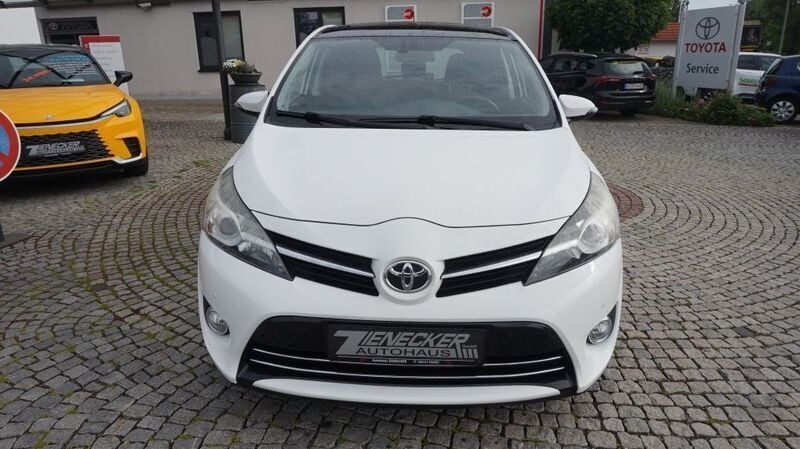 Gebraucht Toyota Verso Multidrive S 147 PS (108 kW) 2014 Van / Kleinbus