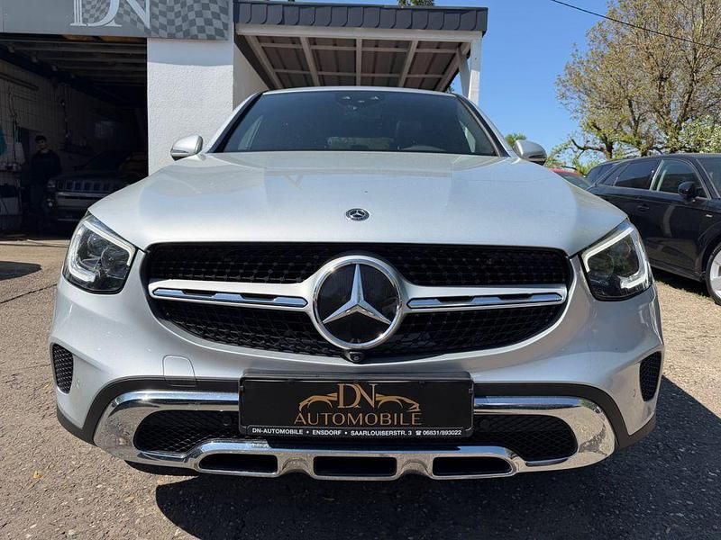 Gebraucht Mercedes GLC300e 320 PS (235 kW) 2020 Silber SUV