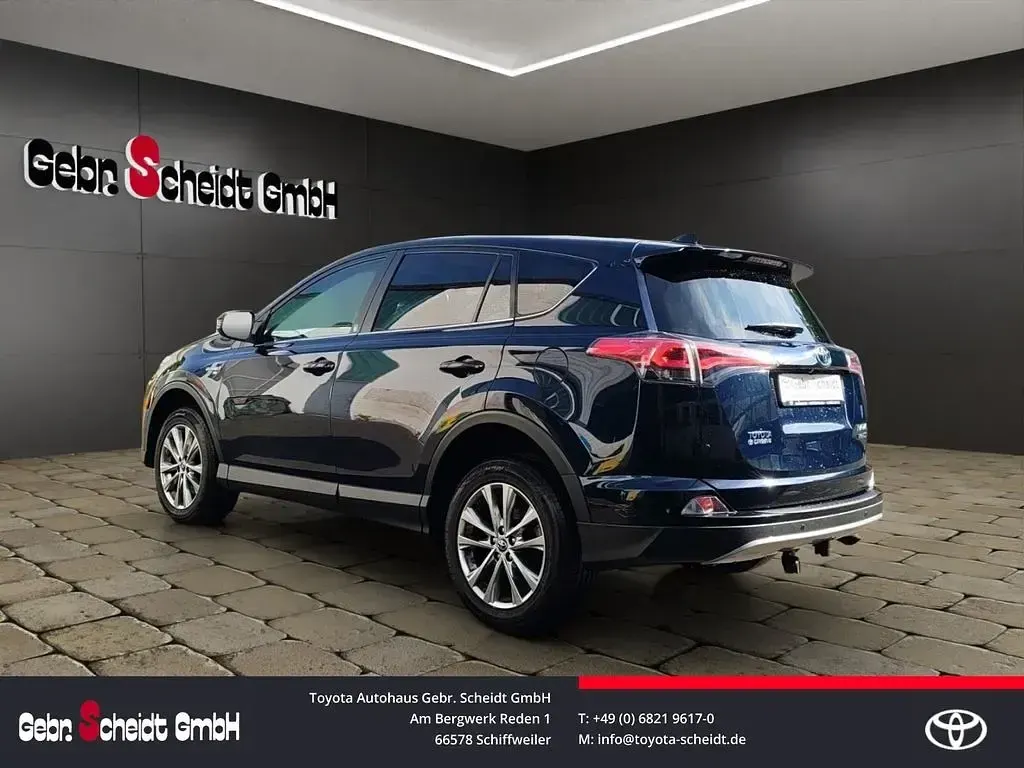 Gebraucht Toyota RAV4 Hybrid Team 197 PS (144 kW) 2018 Blackish ageha blue SUV