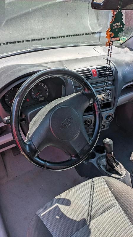 Gebraucht Kia Picanto 48 PS (35 kW) 2004 Silber Kleinwagen