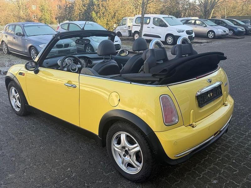 Second-hand Mini Cooper Cabriolet 116 CP (85 kW) 2004 Galben Cabrio