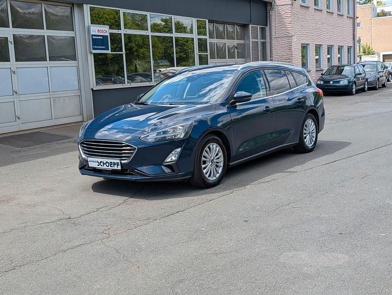 Gebraucht Ford Focus Titanium 150 PS (110 kW) 2020 Blau Kombi