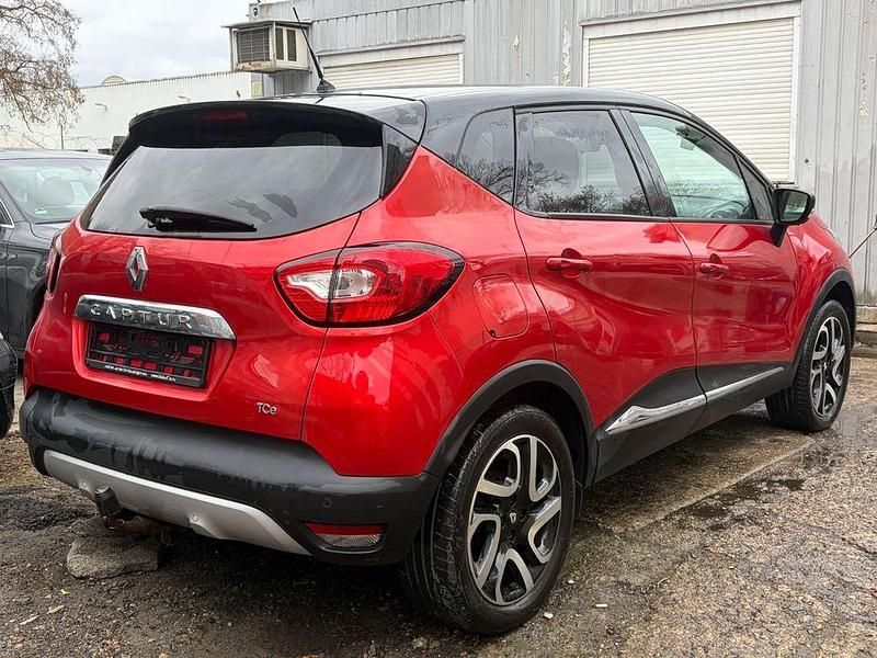 Gebraucht Renault Captur XMOD 90 PS (66 kW) 2015 Rot SUV