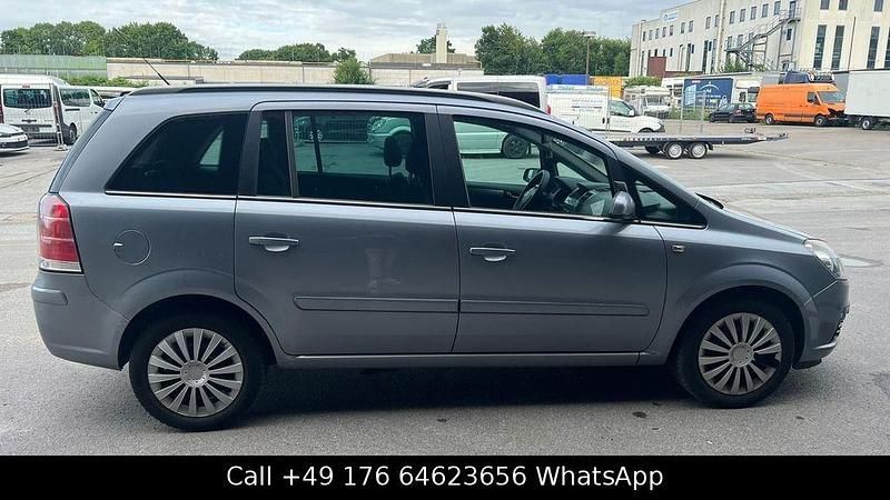 Gebraucht Opel Zafira Edition 94 PS (69 kW) 2007 Silber Van / Kleinbus