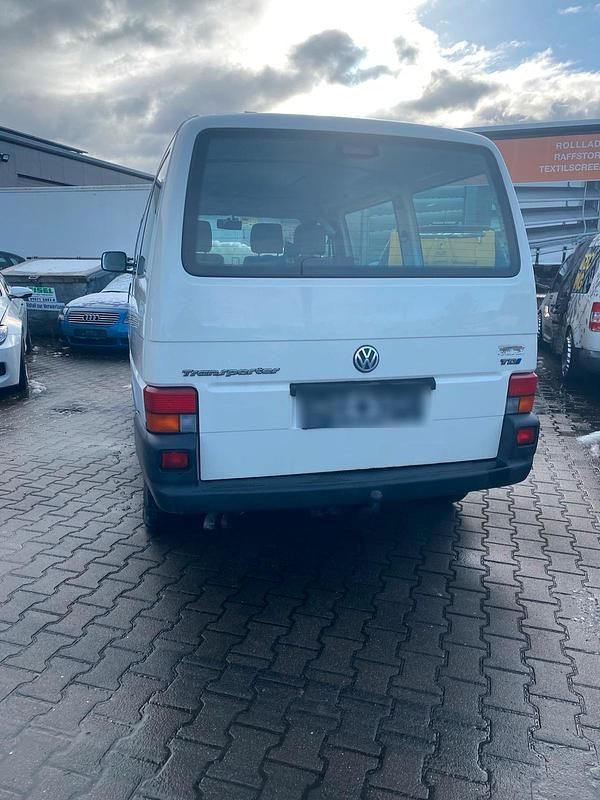 Gebraucht VW T4 88 PS (64 kW) 2002 Weiß Van