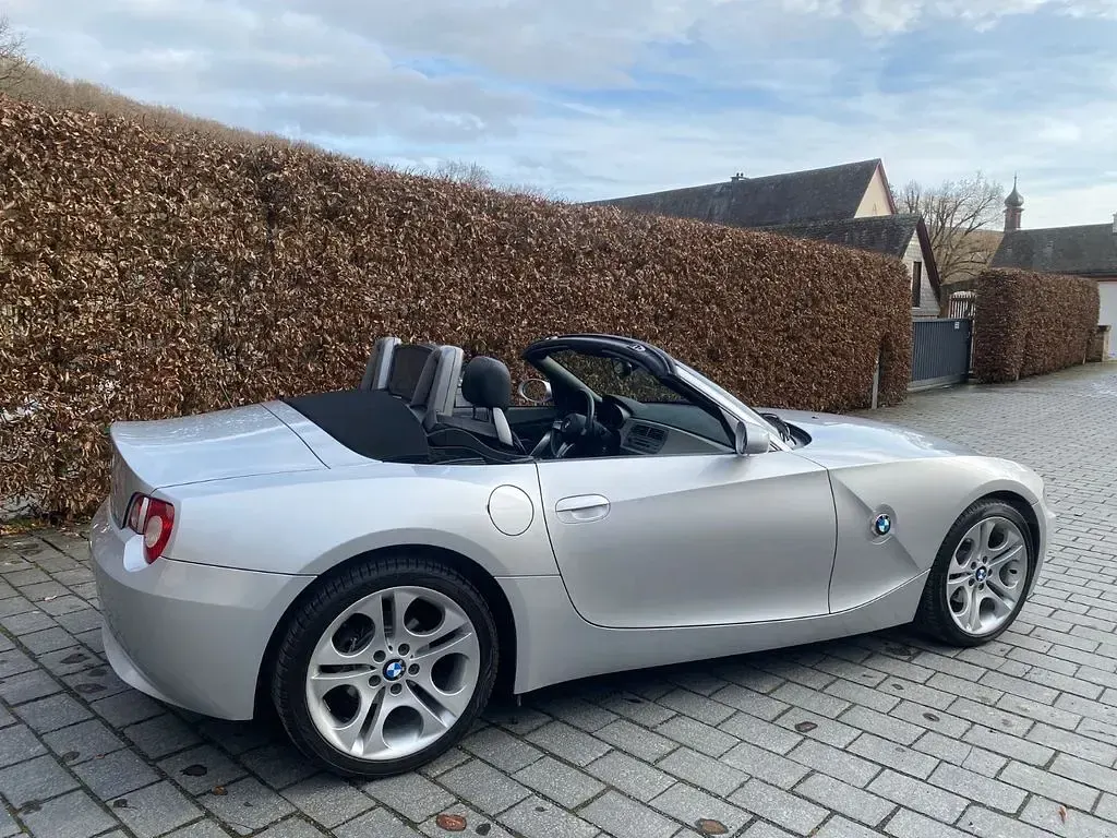 Second-hand BMW Z4 Sport Line 170 CP (125 kW) 2004 Argintiu Cabrio