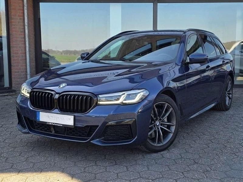 Gebraucht BMW 530e 292 PS (214 kW) 2024 Blau Kombi